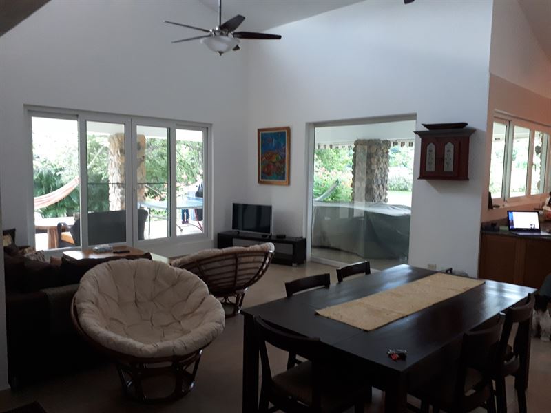 Punta Barco Village Coronado Home : Panama