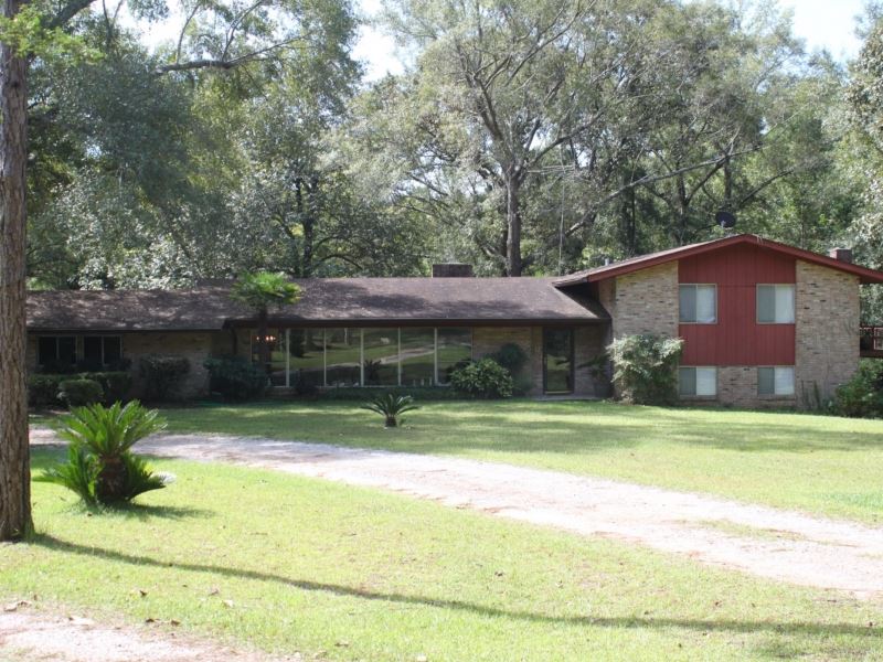 27 Acres with A Home in George Coun : Lucedale : George County : Mississippi