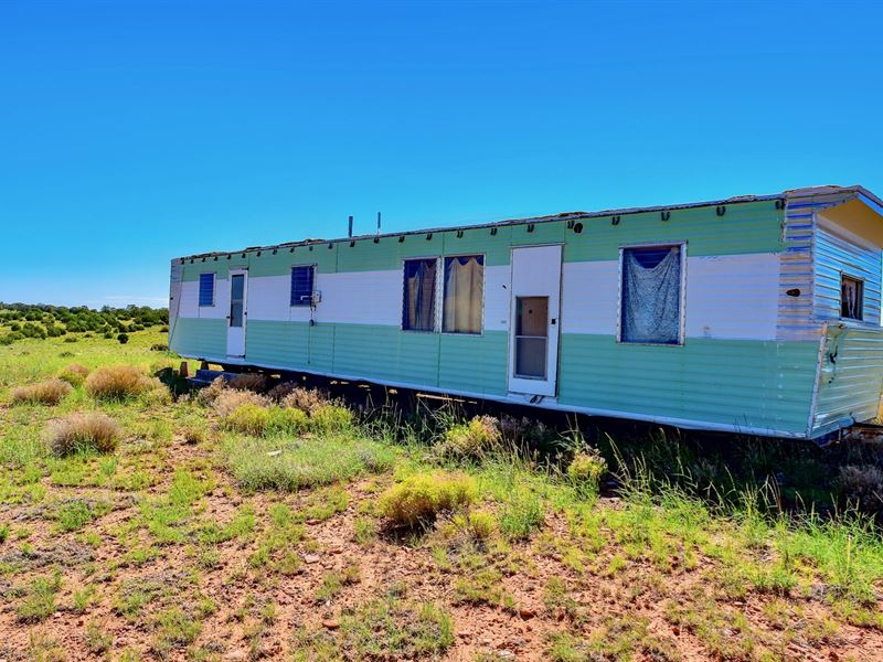 Ranch With Mobile Home : Peach Springs : Yavapai County : Arizona