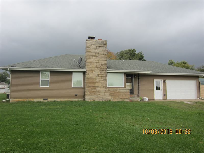 House Greentop, Mo, North Land for Sale in Greentop, Schuyler County