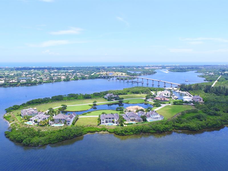 3 Luxury Waterfront Homesites : Vero Beach : Indian River County : Florida
