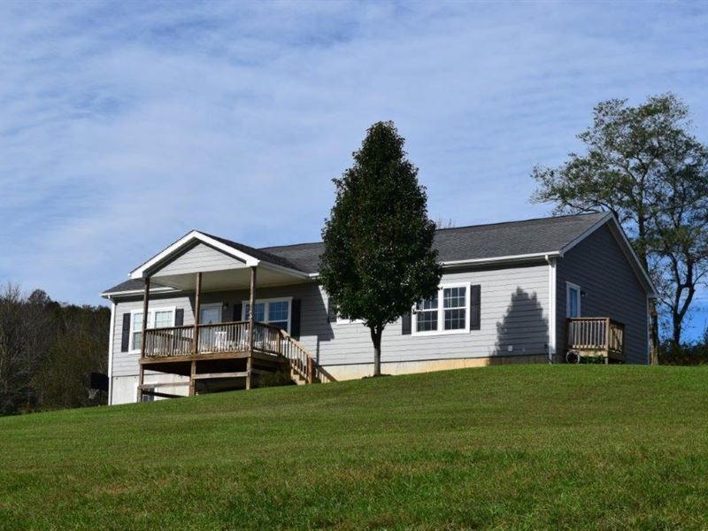 Floyd VA Country Home with Acreage : Check : Floyd County : Virginia