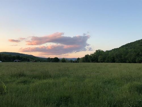 Frog Bayou Farm : Mountainburg : Crawford County : Arkansas