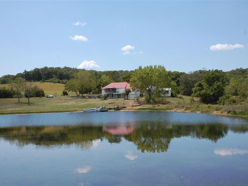 Southern Missouri Ozarks Hobby Farm : Drury : Douglas County : Missouri