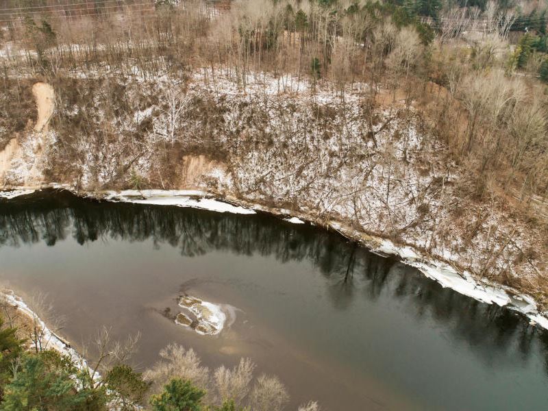 Muskegon River Acreage with Views : Stanwood : Mecosta County : Michigan