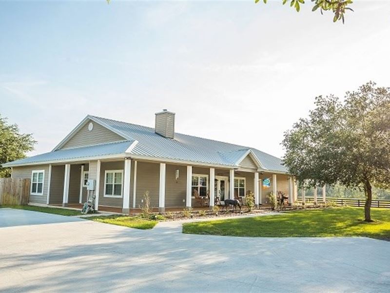 Amazing Hobby Farm Custom Home : Live Oak : Suwannee County : Florida