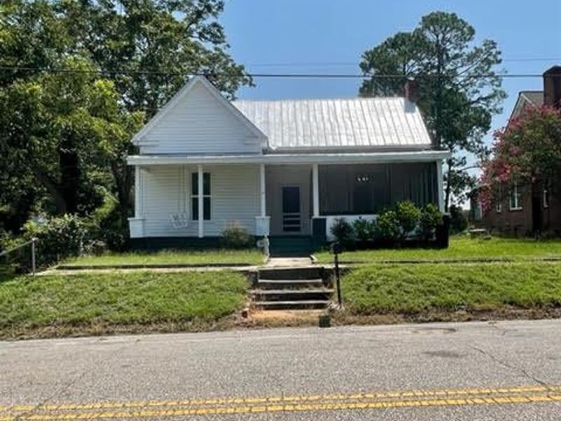 77 N. Midway Street : Clayton : Barbour County : Alabama