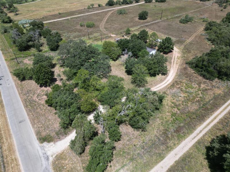 7103 Cr 401 : Floresville : Wilson County : Texas
