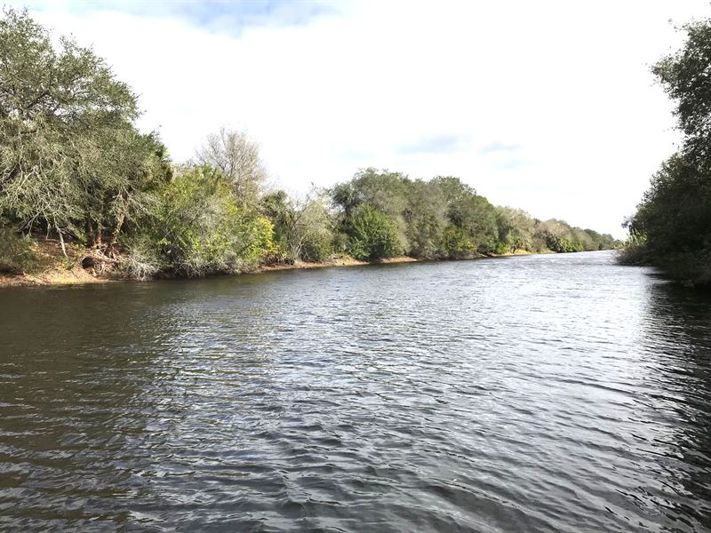 Stunning Waterfront Property : North Port : Sarasota County : Florida