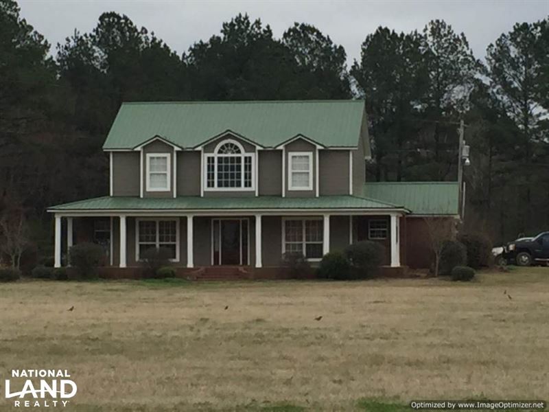 Beautiful Country Home with 4.94 Ac : Kosciusko : Leake County : Mississippi