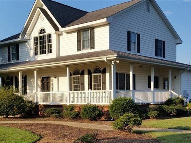 Custom Country Home Seaboard, North Land for Sale in Seaboard