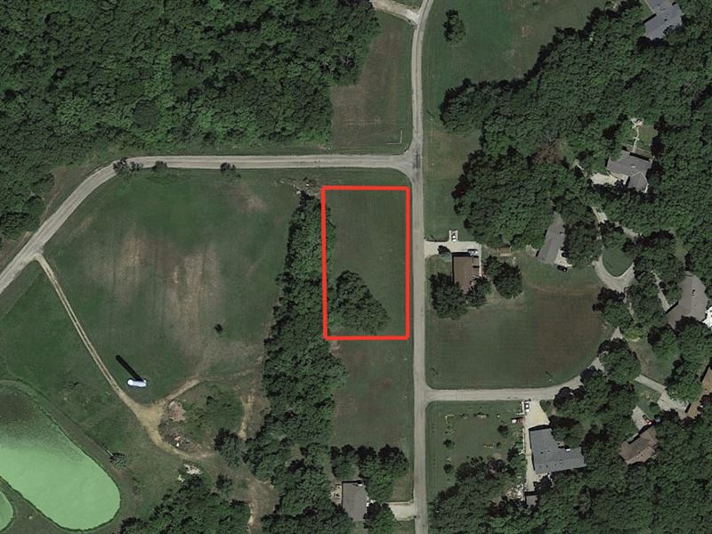 Large Lot Near Kansas City : Meriden : Jefferson County : Kansas