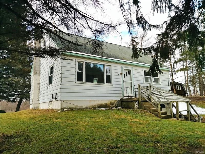 3 Bed 1 Bath Cape Cod 3 Acres : Pittsfield : Otsego County : New York