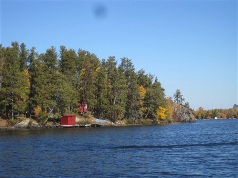 Private Island Rainy Lake : International Falls : Koochiching County : Minnesota