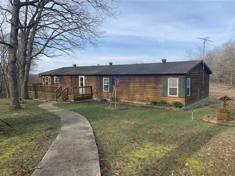 30 Acres House And Shop Secluded Land for Sale in Cole Camp, Benton