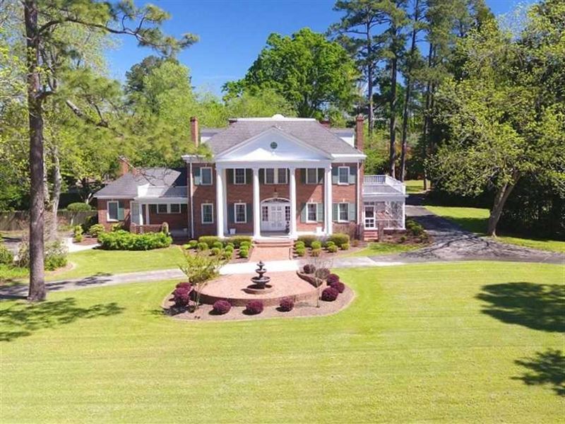 3.32 Acres : Lake Waccamaw : Columbus County : North Carolina