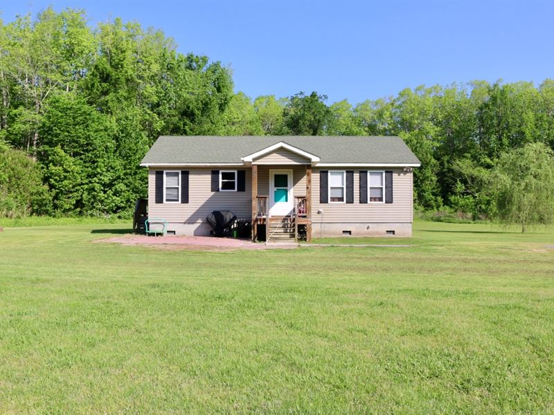 Starter Home on 2.2 Country Acres : Shawboro : Currituck County : North Carolina