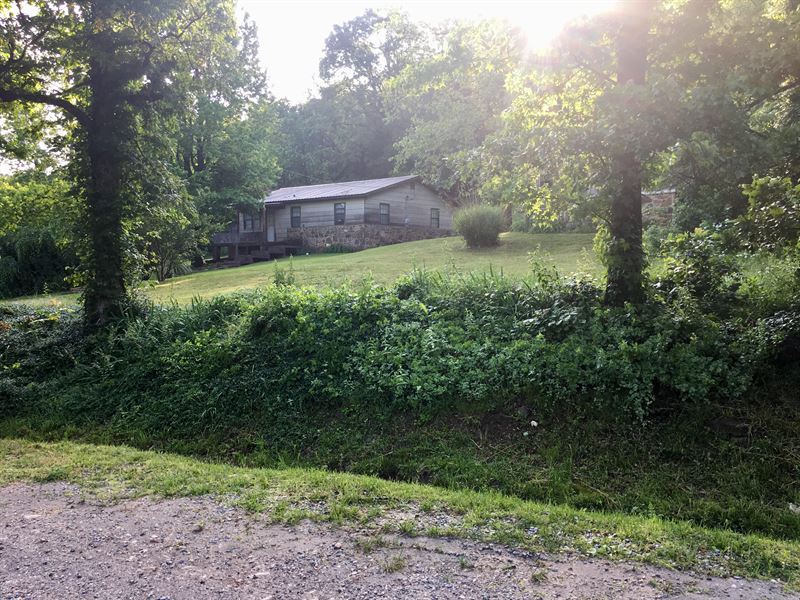 Country Cabin On 5 Acres for Sale : Marshall : Searcy County : Arkansas
