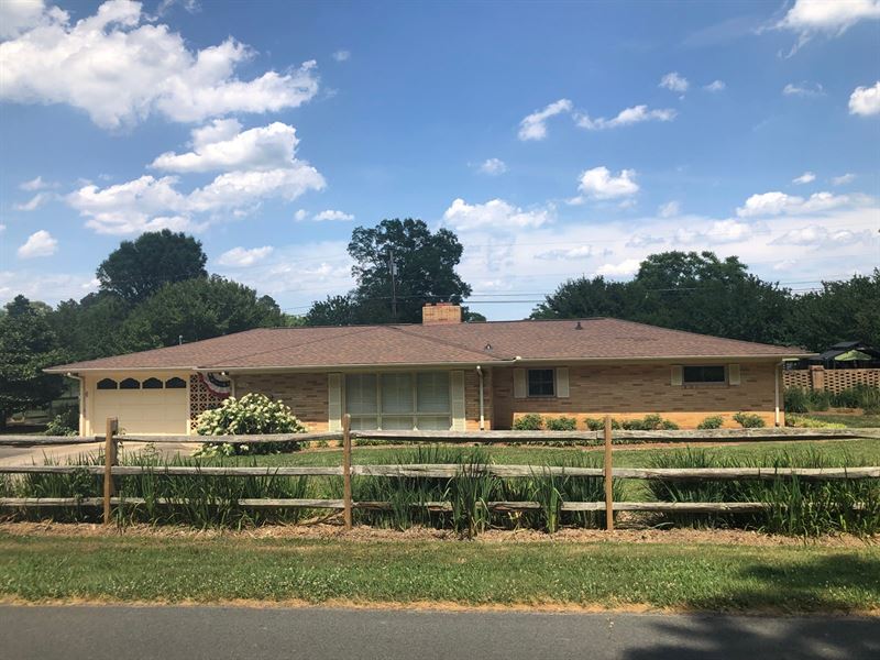 Beautiful Country Home Albemarle NC : Albemarle : Stanly County : North Carolina