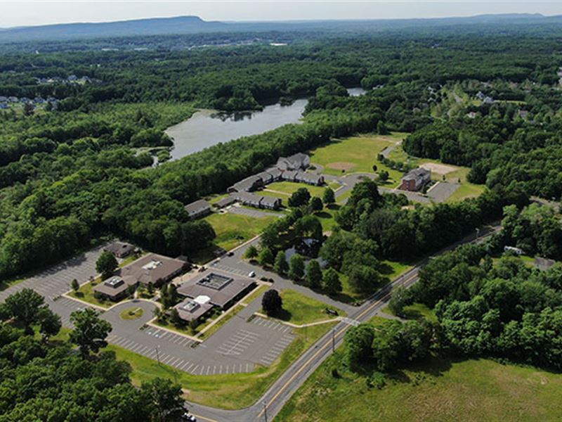 Residential School Campus/Corpor : Southington : Hartford County : Connecticut