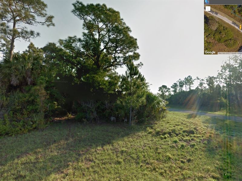Oversized Corner Lot for Off Grid : North Port : Sarasota County : Florida