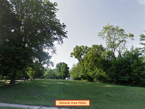 .16 Acre Residential In Winamac : Winamac : Pulaski County : Indiana