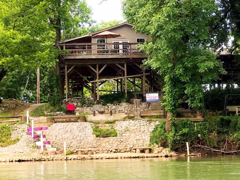 Cabin For Sale On The Spring River Land for Sale in Ravenden