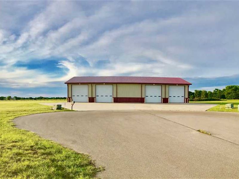 Preppers / Fisherman / Totally Sel : Fort Cobb : Caddo County : Oklahoma