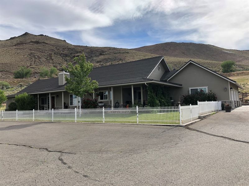 Luxury Home Horse Ranch Water : Wellington : Lyon County : Nevada