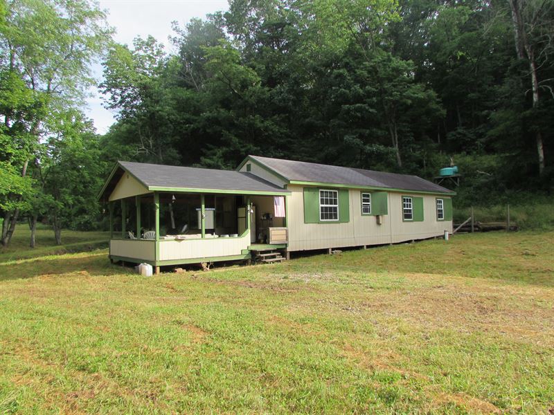 Beautiful Acreage with A Wildlife : Middlebourne : Tyler County : West Virginia