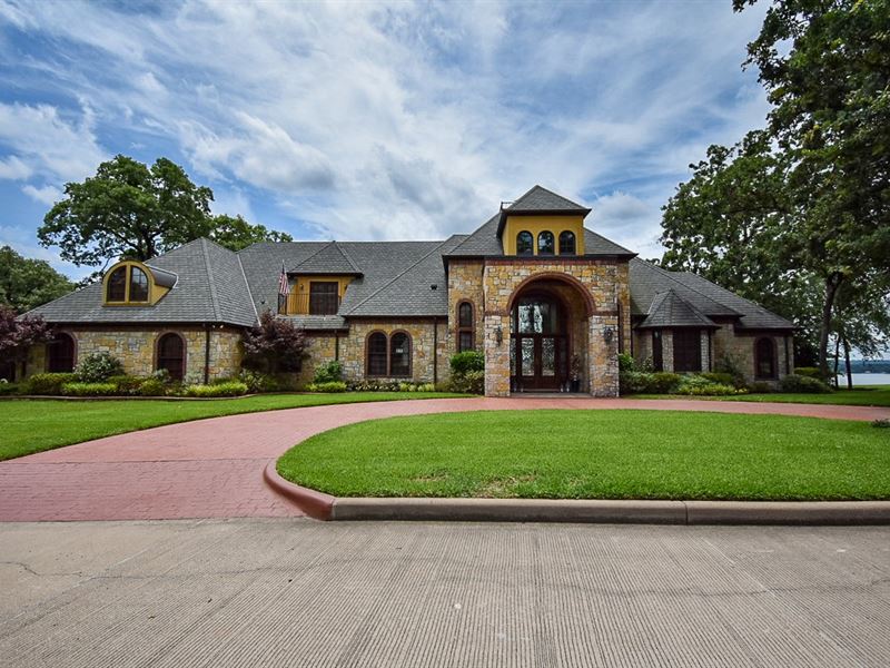 Masterpiece Waterfront Luxury Home : Bullard : Cherokee County : Texas