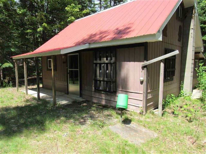 Hunt Fish 40 Acre Naubinway : Garfield : Mackinac County : Michigan