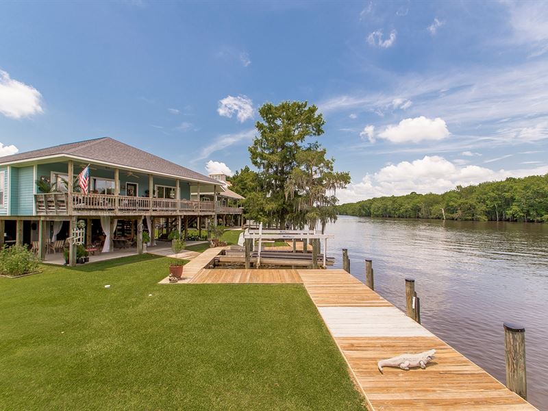 Waterfront Home Tickfaw River : Springfield : Livingston Parish : Louisiana