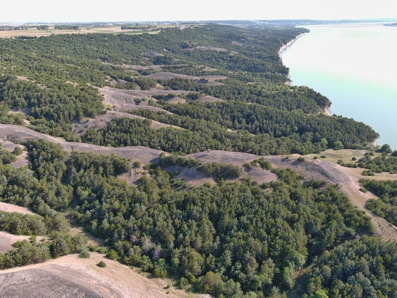 Bad Hand Bluffs 28 Acres : Chamberlain : Brule County : South Dakota