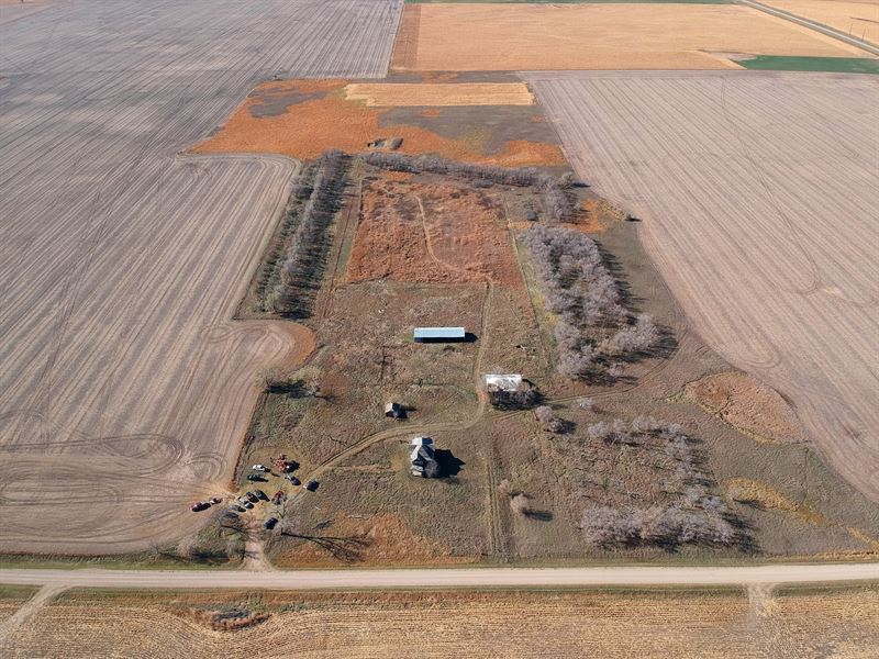 Cresbard, Sportsmen's Paradise Land for Sale in Cresbard, Faulk