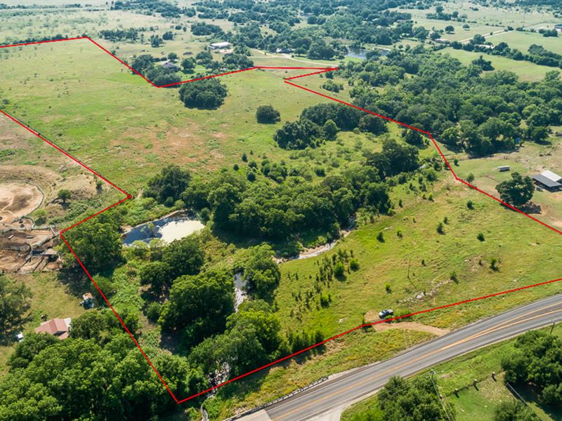 34 Acres Just Outside Of Town : Stephenville : Erath County : Texas