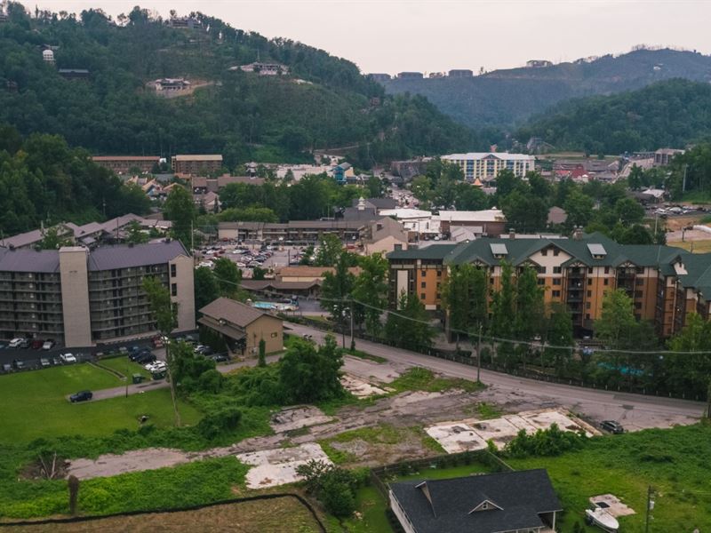 Commercial Building Lot Auction : Gatlinburg : Sevier County : Tennessee
