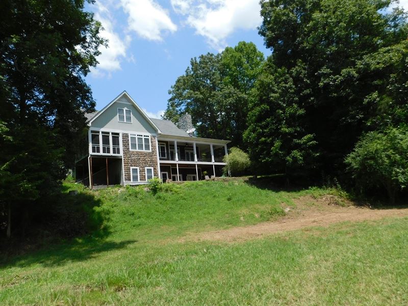 Farm House With Lots of Acreage : Olivehill : Hardin County : Tennessee