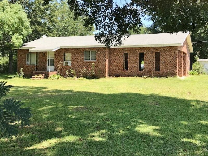 Home On 1.5 Acres Land for Sale in Tylertown, Walthall County