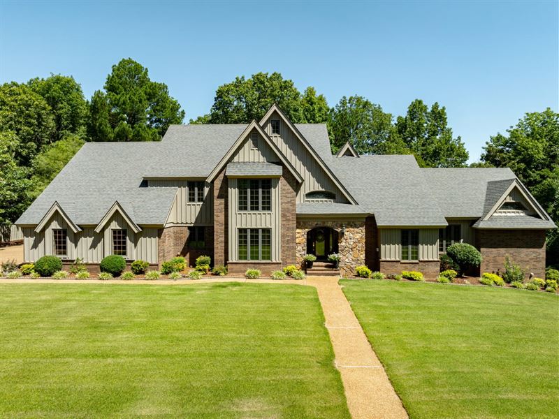 Gorgeous 5800 Sq ft Home on Gol : Cherokee Village : Fulton County : Arkansas