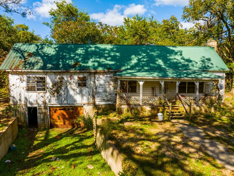 Large House and Shop on 10.5 Ac : Melbourne : Izard County : Arkansas