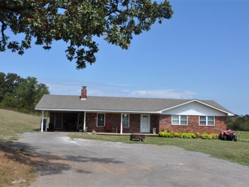 Country Home 20 Acres Cattle Land for Sale in Howe, Le Flore County