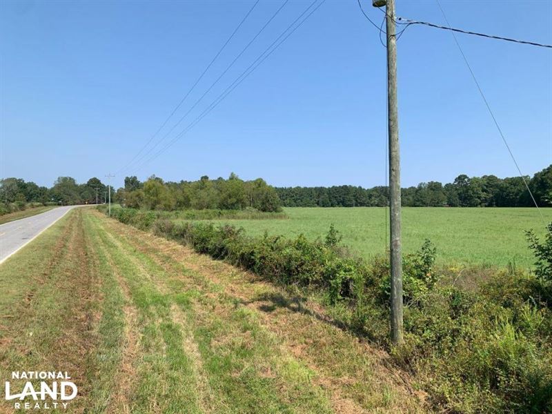 Beautiful Rolling Pasture with Home : Forest : Scott County : Mississippi