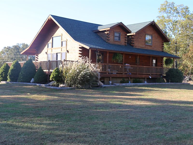 Cedar Log Home 37.89 Acres Pomona : Pomona : Howell County : Missouri