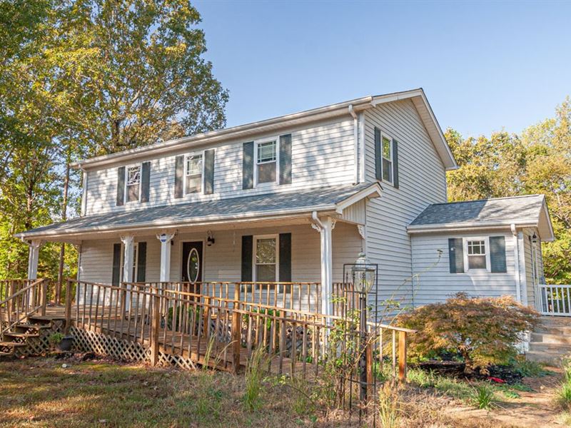 Beautiful Two Story Home 1.25 Acres Land for Sale in Selmer, McNairy