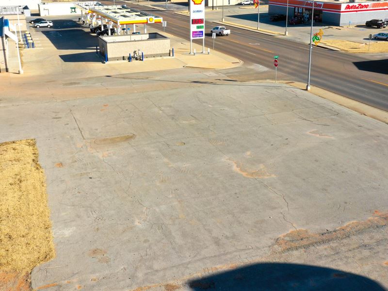 Commercial Space Available Route 66 : Elk City : Beckham County : Oklahoma
