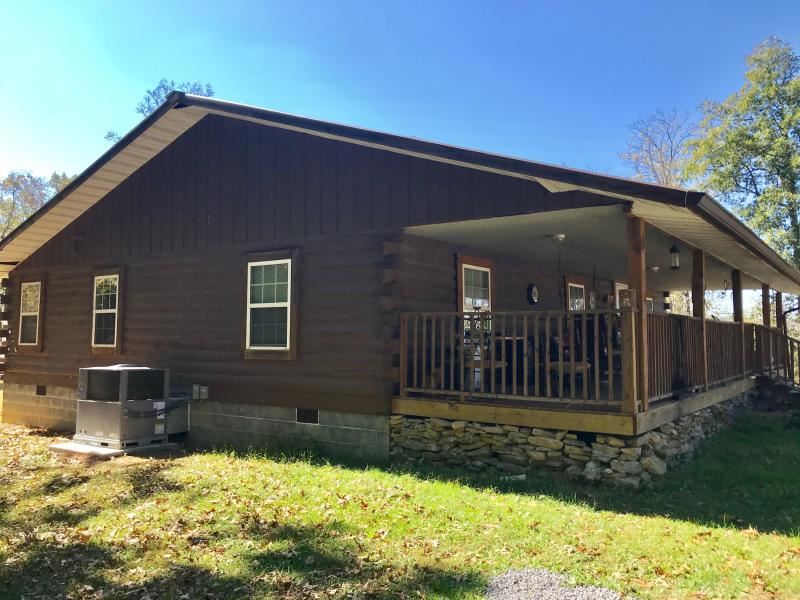 Home And 5 Rental Units Land for Sale in Dunlap, Sequatchie County