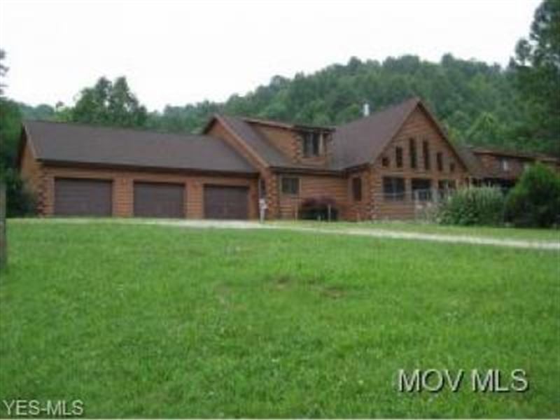 Gorgeous Home Surrounded by Nature : Harrisville : Ritchie County : West Virginia