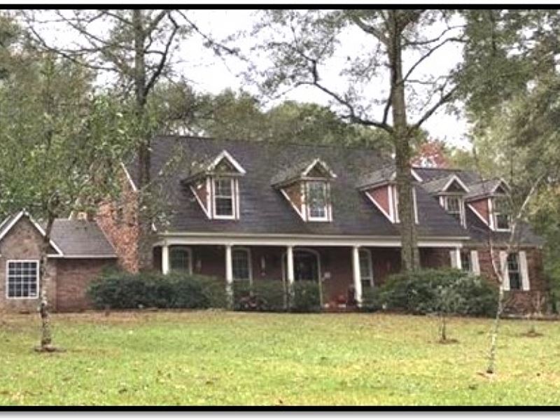 72 Acres with A Home in Amite Count : Smithdale : Amite County : Mississippi