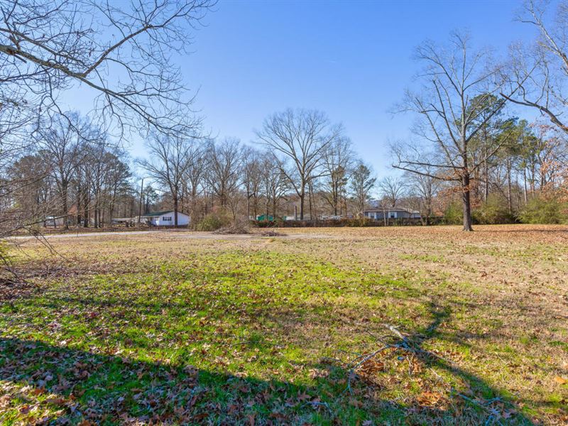 R3 Zoning, Level Lot Land for Sale in Rossville, Walker County